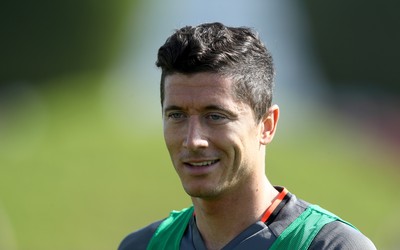 小鸟体育焦点-内维斯这脚世界波绝了