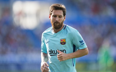 小鸟体育焦点-凯恩面对空门思考人生